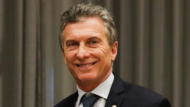Macri sigue subiendo al ring a Lavagna
