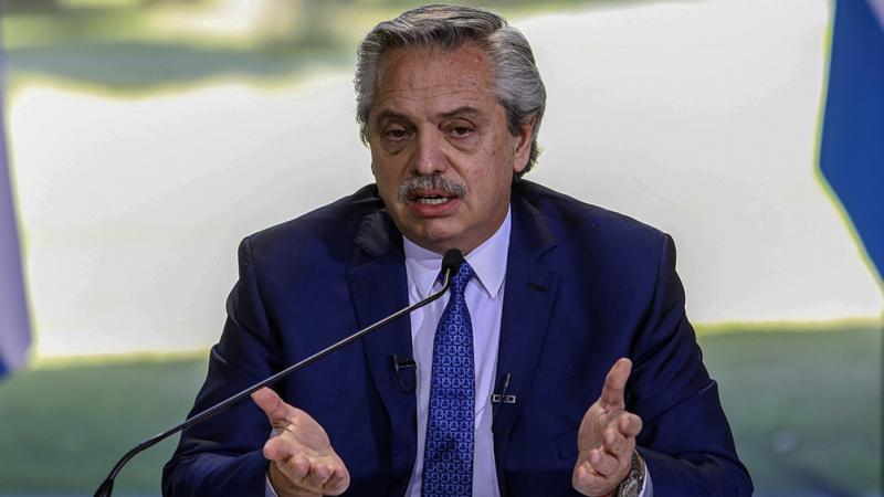 El Presidente analiza con Kicillof la evolución de la pandemia. 