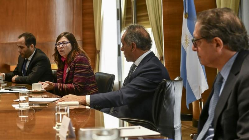 Batakis, Scioli y Pesce se reunieron con las empresas alimenticias por el tema precios