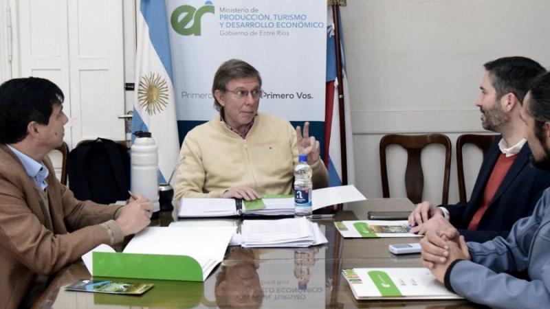 Juan José Bahillo va a Agricultura y José De Mendiguren a Producción