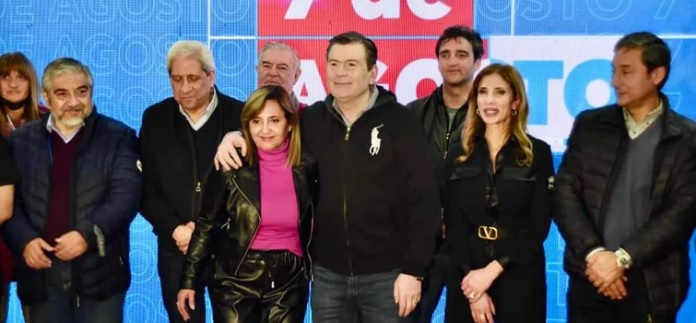 Gerardo Zamora celebró el apabullante triunfo del Frente Cívico en Santiago del Estero