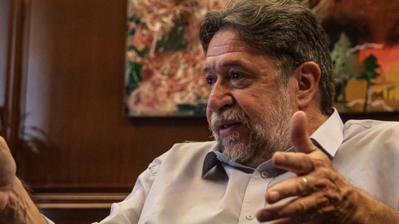 Tras plantarse con Batakis, el presidente le pidió la renuncia y se fue Lozano del Nación