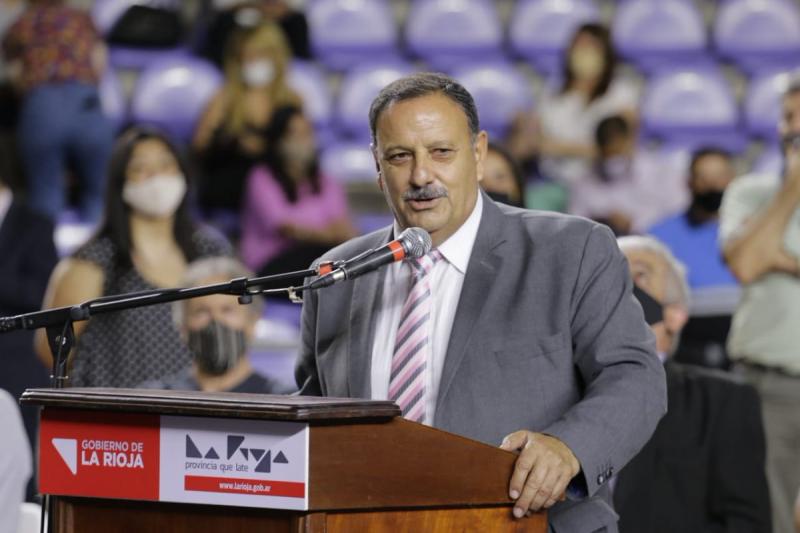 El gobernador riojano pidió replantear la posición abusiva de CABA