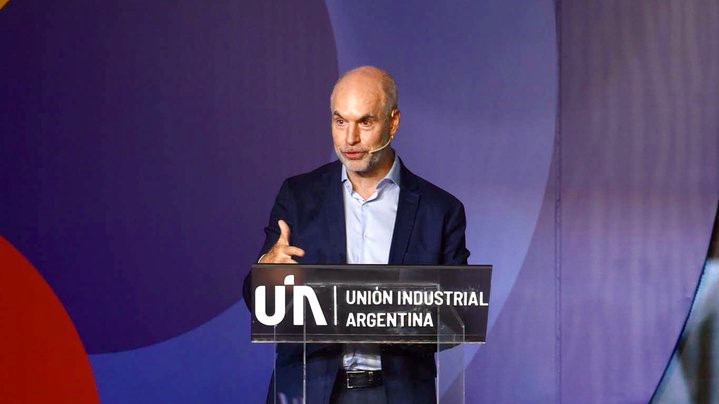 Larreta visitó la UIA y pidió una reforma laboral