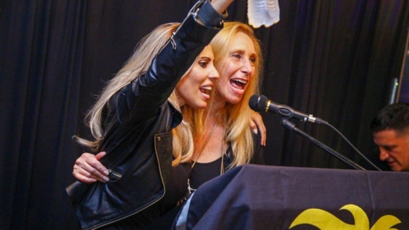 Milei a la caza de 100 mil fiscales para que le cuiden los votos