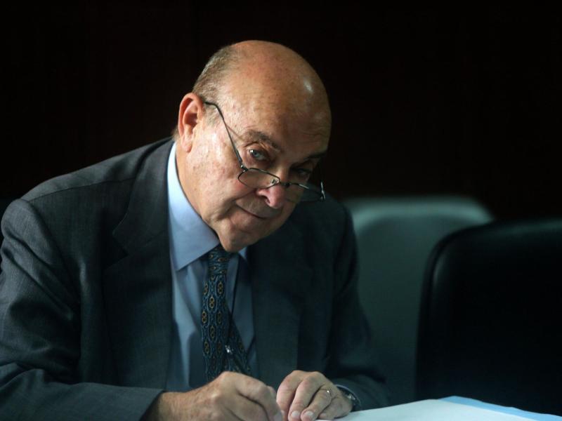 Cavallo sigue hablando y advierte: 