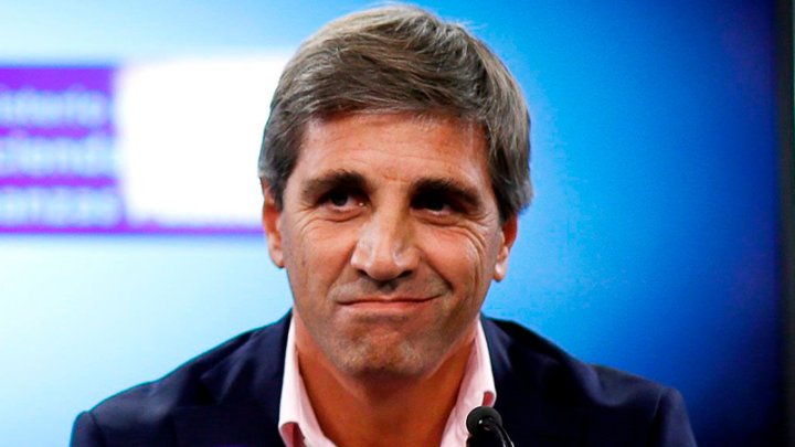 Caputo salió a criticar fuerte a la CGT y a Kicillof