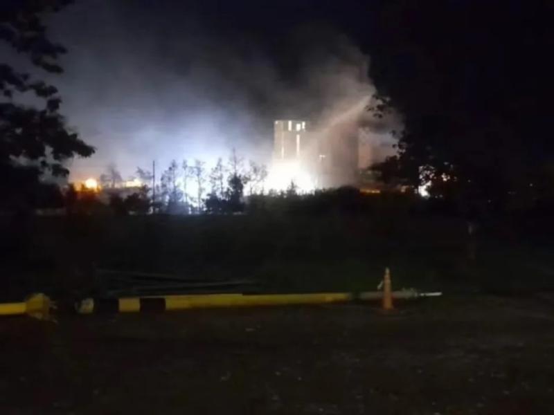 Clausuraron una planta química en San Nicolás por la explosión de un reactor