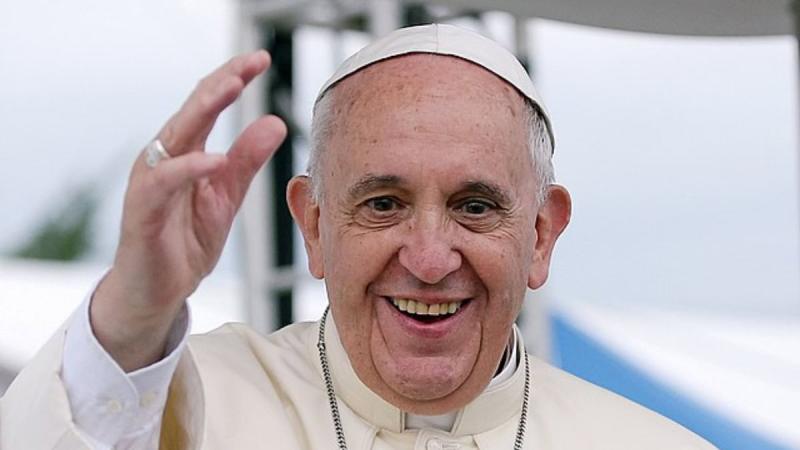 El Papa Francisco sigue en estado crítico y pasó 