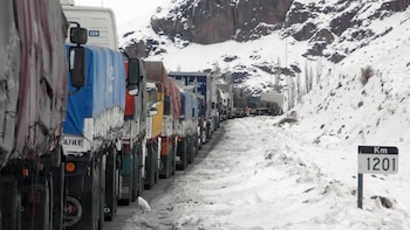 Miles de camiones varados: desguazar Vialidad Nacional no es gratis
