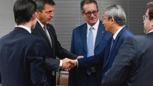 Otra buena. La Argentina renovó el acuerdo y amplió el swap de monedas con China