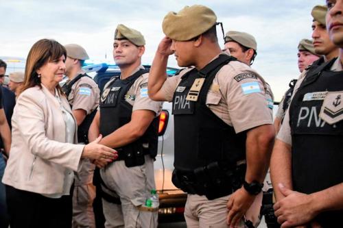 Para ellos hay plata. Aumentos a fuerzas federales y armadas