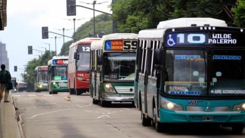 Enero arrancó con nuevos aumentos en colectivos y subtes