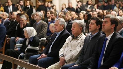 La iglesia reclamó calmar los ánimos en la misa de repudio por el atentado contra Cristina
