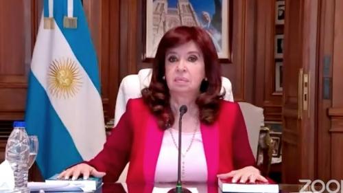Cristina Kirchner se siente indefensa con este poder judicial