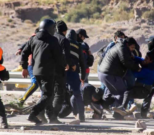 La represión e incidentes en Jujuy ya tiene un saldo de 170 heridos y 68 detenidos