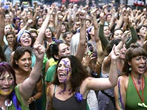¿Pueden las mujeres hacer que Milei pierda?